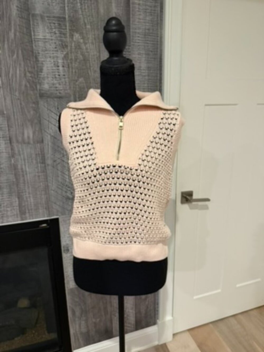 Varley Blush Pink Crochet knit sleeveless top - size S